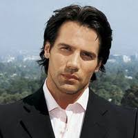 Glenn Kauffman's Instagram, Twitter & Facebook