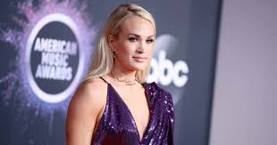 Please turn off your caps lock. Carrie Underwood Courageously Shares Her Full Face Picture Months After Terrible Accident Meaww