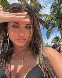 Ava (@avascoville) • Instagram photos and videos