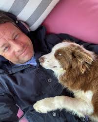 Pork chops that taste as good as a steak... As Jamie says it's just all  about how you cook it!! jamieol.com/JOPorkChops