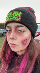 Hii ✨🕷️✨ Here's some makeup inspo for Halloween 🖤 I hope your day is  magical!