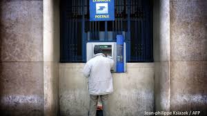 Vous avez un compte à la banque postale et souhaitez obtenir un chèque de banque ? Non La Poste Ne Peut Pas Exiger Systematiquement Un Justificatif De Depenses Pour Un Retrait D Especes Superieur A 1 500 Factuel