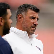 Mike Vrabel has a chance to learn from a mistake he has made before