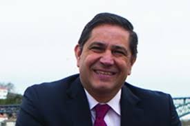 Jun 30, 2021 · segundo a reportagem da folha, a proposta feita ao governo inicialmente era de us$ 3,50 por dose, e depois disso passou a us$ 15,50. Tubarao Mario Ferreira Cumpre Sonho Americano E Ganha 250 Milhoes De Euros Economia Correio Da Manha