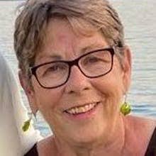 Ross Pitman's Instagram, Twitter & Facebook