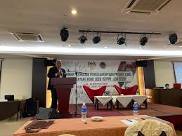 Mulai tahun rujukan 1996, lembaga koko malaysia mengambil alih tugas menjalankan banci tahunan estet koko. 22 Sept 2020 Hari Fb Rasmi Lembaga Koko Malaysia Facebook