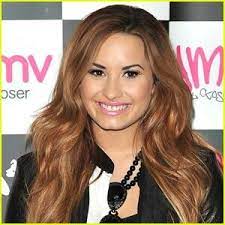 Demi Lovato Caramel Hair Color Caramel Hair Hair Color Pink Hair Color Caramel