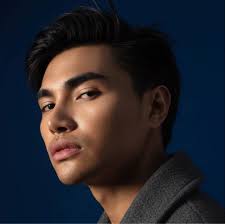 Let's welcome our 7th Official Teen Housemate ni Kuya! Ang Traveling Wonder  Lad ng Laguna, Rob Blackburn! #PBBKumuTeens https://app.kumu.ph/pbbrob