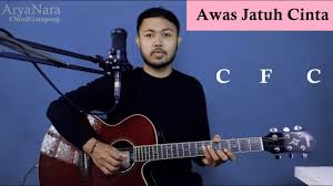 Lirik dan chord lagu waktu tuhan ndc worship from www.kompas.com. Chord Gampang Awas Jatuh Cinta Armada By Arya Nara Tutorial Gitar Untuk Pemula Youtube