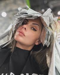 What a year it's been! From helping families find their dream homes to  amazing trips with friends, 2024 has been one for the books! 🏡✨ Ready to  do it all again in