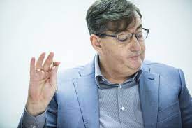 Tovább haladnak a sikerpapa nyomdokain mészáros lőrinc gyerekei. Lebuktattak Meszaros Lorinc Plakatceget Egyetlen Egy E Maillel Contextus Magazin