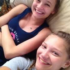 Cheyenne Howard (cheyhoward99)