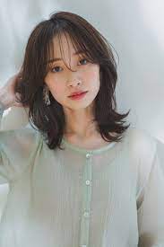 ウルフ風レイヤースタイル 銀座の美容室ドライブ フォーガーデン drive for garden スタイリスト一番合戦 彩のヘアスタイル 髪型 ヘア カタログ lala ララ ミディアムヘア ロブヘアスタイル ヘアスタイリング