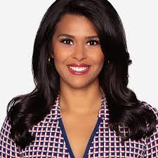 Andrea Flores's Instagram, Twitter & Facebook