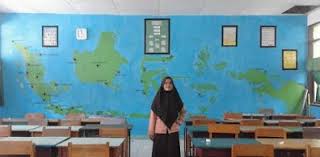 Berikut adalah dekorasi kelas dengan tema media sosial yang bikin kamu semangat belajar dan nggak mau lagi bolos sekolah, sebagaimana dihimpun brilio.net dari pinterest, kamis (17/3). Dekorasi Kelas Sma Ipa Enak