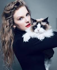 Jesse Thayer's Instagram, Twitter & Facebook