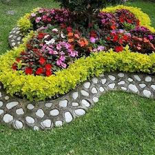 80 Beautiful Small Flowers Garden Ideas 70 Gardenideaz Com Spring Garden Flowers Small Flower Gardens Diy Backyard Landscaping