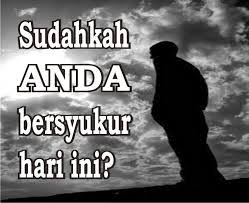 Hasil gambar untuk gambar orang bersyukur kepada allah