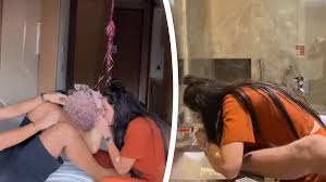 Önce banyoda sonra yatakta... Ünlü fenomen Dilan Polat kocasının ayaklarını  öpünce... - Magazin Haberleri