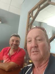 What time is the Monday morning netball?