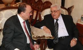 ناصر القدوة العضو السابق في اللجنة المركزية لحركة فتح الفلسطينية خلال مقابلة مع رويترز في رام الله بالضفة الغربية يوم 5 مارس آذار 2021. Skdxrbknc7oksm
