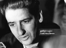 16 Photos & High Res Pictures