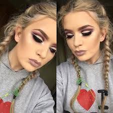 Abby Bonner's Instagram, Twitter & Facebook