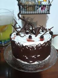Deliziosa Torta Cioccoamarena Pan Di Spagna Al Cioccolato Bagna Di Sciroppo Di Amarena Farcitura Di Panna E Amarene Pan Di Spagna Al Cioccolato Torte Dolci