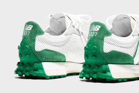 Notre équipement de sport sera votre allié sur la distance. Casablanca X New Balance 327 Pack Le Site De La Sneaker