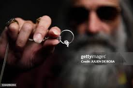 553 Nina Warren Photos & High Res Pictures