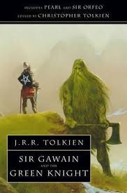 Just like in the source material, the eponymous green knight prefers the axe in the trailers. Sir Gawain And The Green Knight Von John R R Tolkien Englisches Buch Bucher De