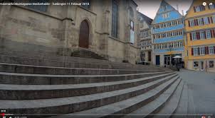 Ein Spaziergang Vom Holzmarkt Vorbei An Der Stiftskirche Und Alter Aula Ins Alte Zentrum Der Universitatsstadt Tubingen Die Munzg Scenes Street View Stairs