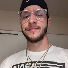 David Derezinski (@Dogzilla97)