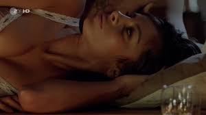 Collien Ulmen-Fernandes nackt in Ein starkes Team s01e46 (2010) - Celebs  Roulette Tube