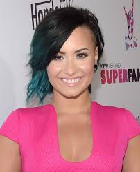 This time it's demi lova. Demi Lovato Dyed Her Hair Neon Green Photos Allure
