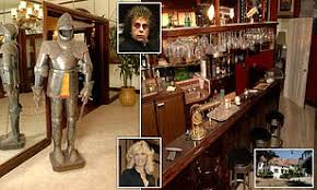 Born in long beach, california to donna and james m. Phil Spector S House Where He Murdered Actress Lana Clarkson In 2003 Is Seen In Photos Daily Mail Online