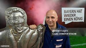 220 Objet D Art Stock Photos, High-Res Pictures, and Images