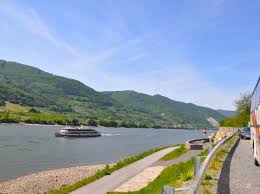 Es ist der längste tag und die kürzeste nacht des jahres. Sommersonnenwende In Der Wachau Weiss Reisen Reiseburo In Vorarlberg