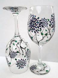 40 Artistic Wine Glass Painting Ideas Bored Art Painted Wine Glasses Painted Wine Glass Glass Painting Designs