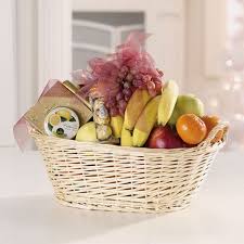 Fruitbouquets.com offers a delicious assortment of fresh fruit edible arrangements & chocolate dipped fruits that are guaranteed sure to deliver a smile! Fruit And Gourmet Basket Fuller S Floral Gift Shoppe Gap Pa 17527 Local Florist