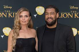 Feenstra came to prominence as a contestant on cycle two of holland's next top model. Kim Feenstra 34 Zwanger Van Eerste Kindje Show Ad Nl