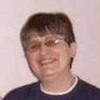 Lynnette Sutton's Instagram, Twitter & Facebook