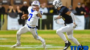 Region 4-4A Football Awards: Harris, Borders Finish As Co-MVPs