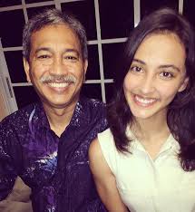 Farah farhanah quinn atau yang akrab dipanggil farah quinn ini selepas sma melanjutkan demikianlah ulasan yang dapat kami bagikan kali ini tentang biodata farah quinn profil foto dan. Biodata Farah Ann Abdul Hadi Ratu Gimnas Negara Azhan Co