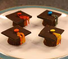 Adorable Chocolate Graduation Cap Dessert Graduation Desserts Graduation Party Desserts Graduation Cookies