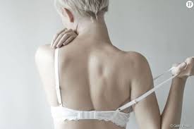 6 Bonnes Raisons De Ne Plus Porter De Soutien Gorge Terrafemina