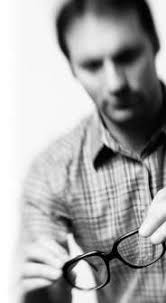 A D V E R T I S I N G NEWS & FEATURES CALENDAR