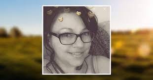 Vikki Ward's Instagram, Twitter & Facebook