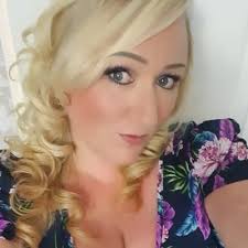 Heidi Newman (@HeidiNewman999)