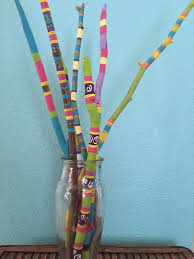 Painted Driftwood Hand Painted Sticks Mit Bildern Bemalte Stocke Basteln Bastelarbeiten